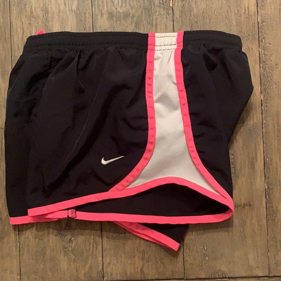 Nike Kids Dri-Fit Shorts - Picture 6 of 6